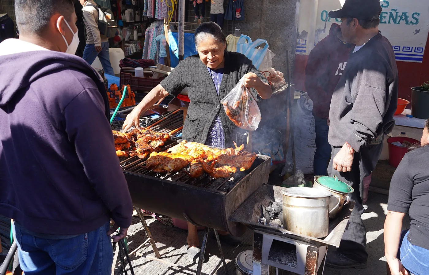 Mercado de comida tradicional en Oaxaca