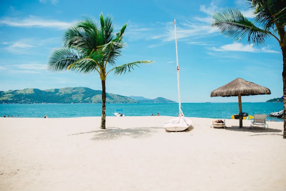 Viajero disfrutando la costa del Pacífico en México